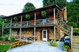 Huntingdon House | Little Juniata River Cabin: Spruce Creek & the LJR