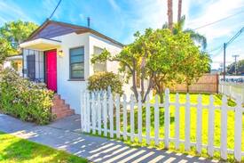 Bankers Hill House | 2051 Charming Cottage - Quick Walk to Little Italy & Gaslamp!