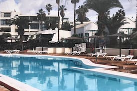 Costa Teguise Apartment | Suite pool costa Teguise, lanzarote.