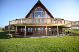 Bayfield Apartment | Nautical Retreat - Beautiful Bayfield Apartment