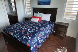 West End House | 1 minute walk to Long Bay beach - 3 Belmont Grove