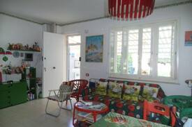 Siponto Apartment | Villa con terrazzo, giardino e posti auto.