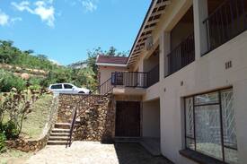 Nyanga House | nyanga holiday home