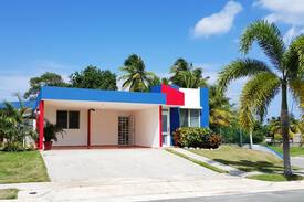 Islote House | (Los Corales) Intimate Beach House in Arecibo.