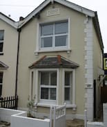 Hythe House | Heron Cottage, Hythe, close to beach, sleeps 4