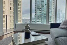 Central Apartment | High end luxury condo yaletown