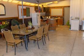 Kimba House | Chrissie's Dongara Family Suite- 4 night stay