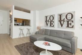 Central New York City Apartment | Spacious 1BR - Lux Midtown West High-Rise [5223]