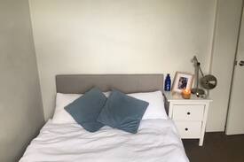 Bondi Apartment | Double Bedroom, Bondi Junction