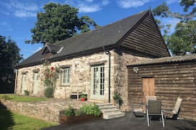 Brecon Cabin | Stable Lodge, Pant Glas Farm - Brecon Beacons