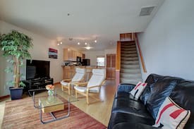 Old Town Chinatown Apartment | Pearl District Waterfront Condo w/parking