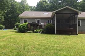 Unionville House | Country Cutie near Lake Anna/Unionville