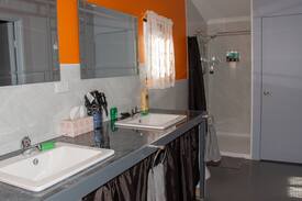 Kimba House | Chrissie's Dongara Family Suite- 4 night stay
