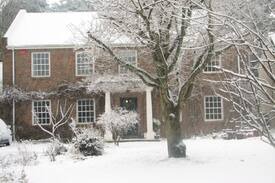 New Forest District House | Milford Lodge - Village centre B&B