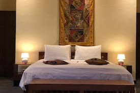 Dencarik Villa | Beachfront Villa Insulinde
