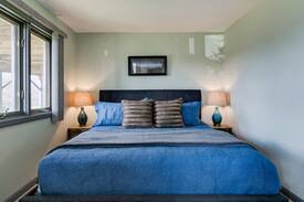 Candler House | NEW. MtnArt Xscape III 6 Min to West-ville! Pets