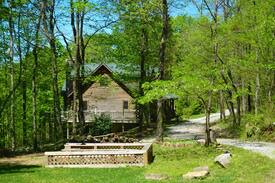Pelham Cabin | Vista Vue Retreat and Conference Center