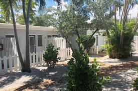 Highland Park Delray Apartment | Classic Delray Apt close to Downtown and Beach
