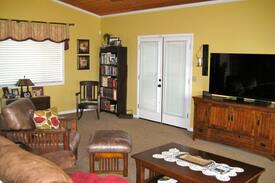 Pine Grove House | Gold Country Getaway*Perfect for Couples*View