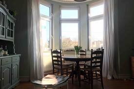 Center Apartment | Inmitten der Stadt, zentral, ruhig & Altbauwohnung