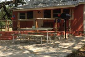 Leakey Cabin | River Haven