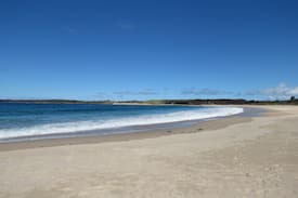 Shellharbour House | Sweet Spot - Shellharbour Village - Walk to beach