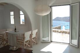 Elia House | Luxurious Suite in Mykonos, Elia