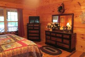 Murphy Cabin | Haven in the Hills Luxury Cabin Murphy, NC