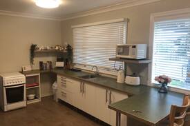 Kedron House | KEDRON COTTAGE - convenient, modern, clean