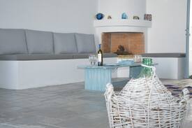 Gennadi House | Traditional greekstyle villa