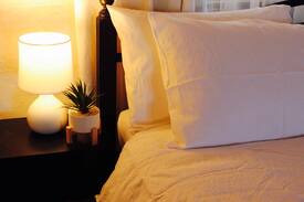 Denham Bed & Breakfast | ‘The Preachers Cottage’ BNB (2BRM Family Stay)