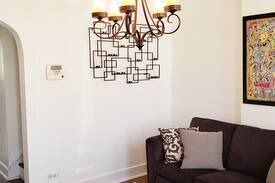 Pullman Apartment | Artist Fully Furnished Home In Historical Pullman