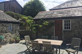 St Wenn Bed & Breakfast | Farmhouse B&B -Double Room