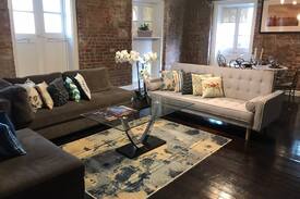 French Quarter House | Charming French Quarter Bungalow Sleeps 7