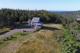 Sandy Cove Cabin | The Lewis Cabin