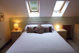 Pont-ar-gothi House | Rural, large room & complimentary light breakfast