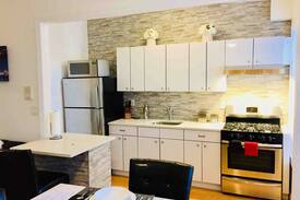 Bedford-Stuyvesant Apartment | RENOVATED BROWNSTONE APARTMENT W/ HIGH CEILINGS!
