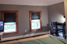 Niagara Falls House | Niagara Falls, NY -USA- Serene Home away from Home
