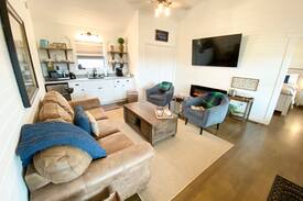 Fredericksburg Cabin | Prairie Rose Ranch- The Blue Bonnet (2BD/2BA)