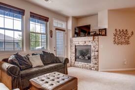 Silvercreek Apartment | Ski, Hike, Bike, and Enjoy the Fire!