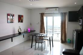Central Pattaya House | La quiétude dans le tumulte de la ville