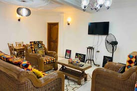 Monrovia House | 72nd Boulevard Lodge