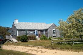 Madaket Cabin | Blueberry Hill