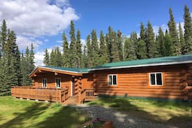 Deltana Cabin | Cozy Creekside Cabin