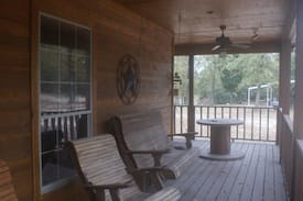Fairfield Cabin | Escape the City to Western Style Cabin
