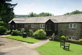 Mount House | Kingfisher