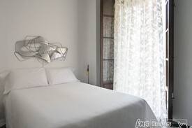 Albaicin Bed & Breakfast | Venecia Gomérez - Triple. 1 cama matrimonial, 1 cama individual. Baño compartido - Estancia mínima 3 noches