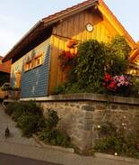 Kirchbracht House | Ferienhaus im Grünen