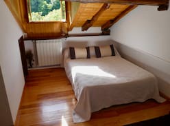 Saint-Etienne-de-Baigorry Bed & Breakfast | chambres d’hôtes AGORERREKA. Xistu