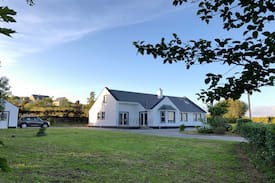 Moville House | High View House Overlooking Lough Foyle